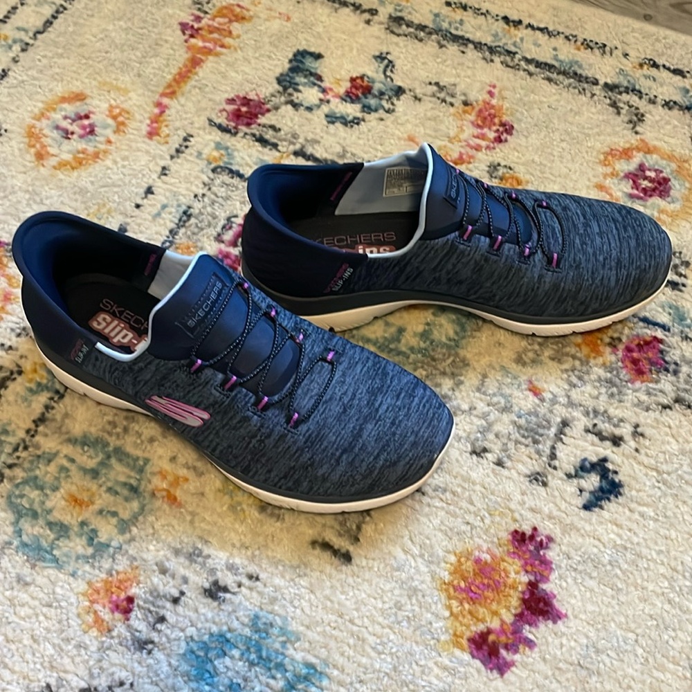 Skechers slip-ins tennis shoes